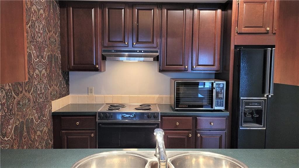 2 bedroom, 2 bathroom, 1,301 sq ft condominium for sale at 2161 Peachtree Road 901, Atlanta, GA 30309 — photo 9