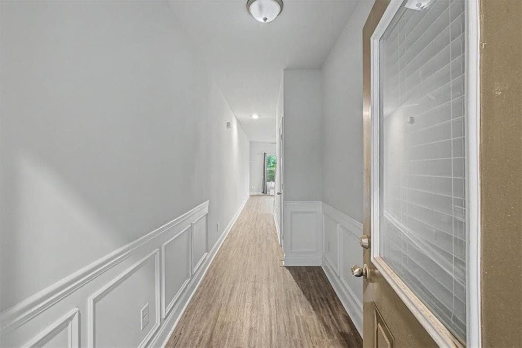 3 bedroom, 3 bathroom, 1,815 sq ft townhouse for rent at 1360 Sugar Glen Court, Lawrenceville, GA 30044 for $2,350 a month — photo 2