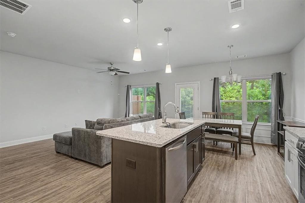 3 bedroom, 3 bathroom, 1,815 sq ft townhouse for rent at 1360 Sugar Glen Court, Lawrenceville, GA 30044 for $2,350 a month — photo 5