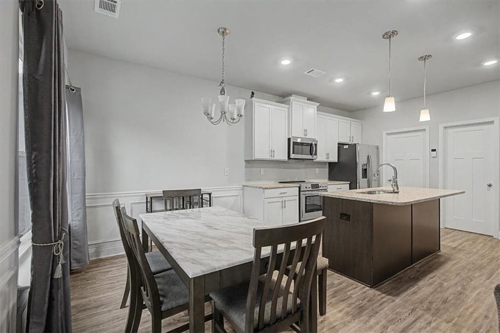 3 bedroom, 3 bathroom, 1,815 sq ft townhouse for rent at 1360 Sugar Glen Court, Lawrenceville, GA 30044 for $2,350 a month — photo 7