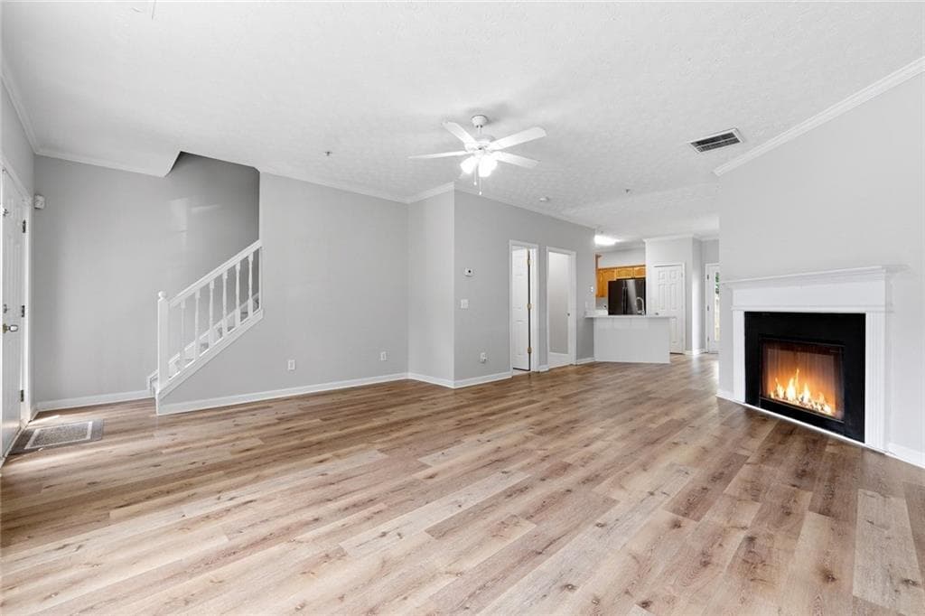 3 bedroom, 3 bathroom, 1,592 sq ft condominium for rent at 5072 Leeshire Trace, Tucker, GA 30084 for $2,100 a month — photo 6
