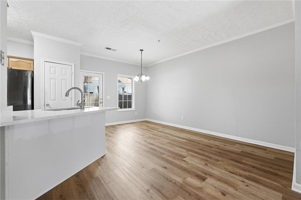 3 bedroom, 3 bathroom, 1,592 sq ft condominium for rent at 5072 Leeshire Trace, Tucker, GA 30084 for $2,100 a month — photo 9