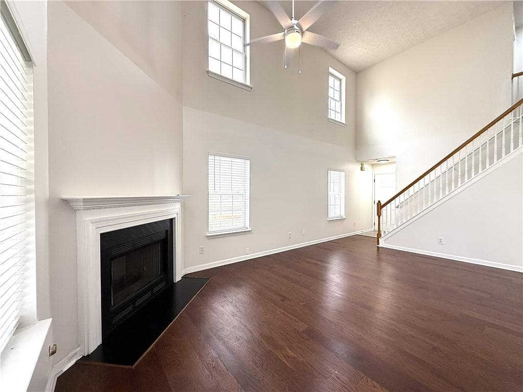 3 bedroom, 3 bathroom, 1,377 sq ft single family residence for rent at 2150 Lexington Lane, Cumming, GA 30040 for $2,300 a month — photo 3