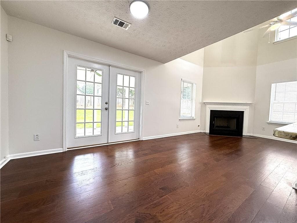 3 bedroom, 3 bathroom, 1,377 sq ft single family residence for rent at 2150 Lexington Lane, Cumming, GA 30040 for $2,300 a month — photo 7