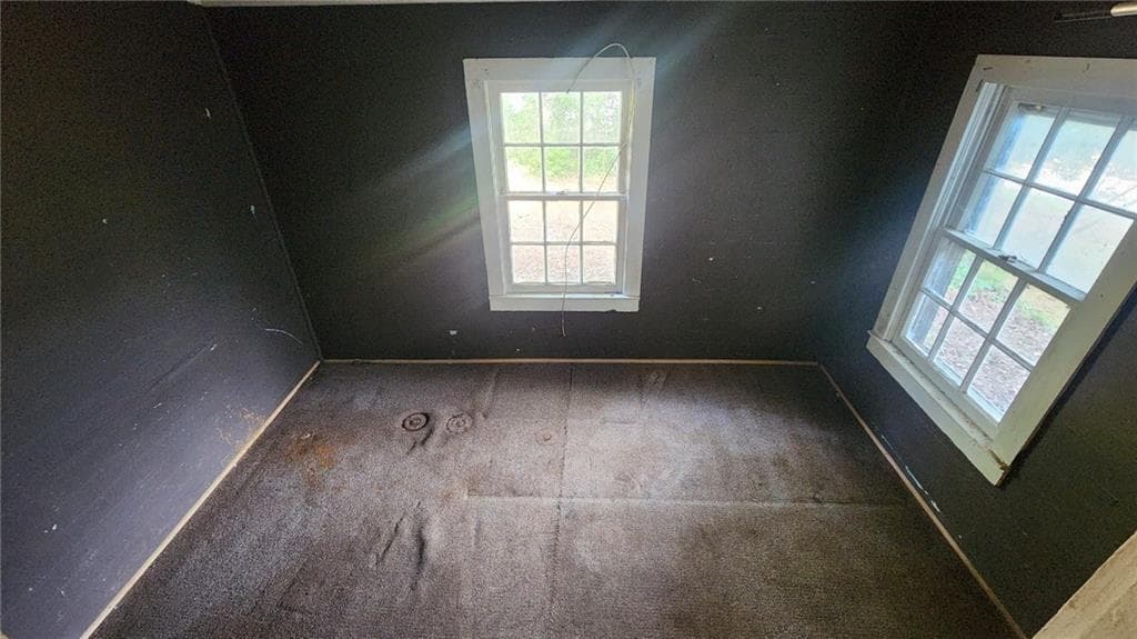 2 bedroom, 1 bathroom, 1,002 sq ft single family residence under contract at 71 Sargent Railroad Avenue, Newnan, GA 30263 — photo 7