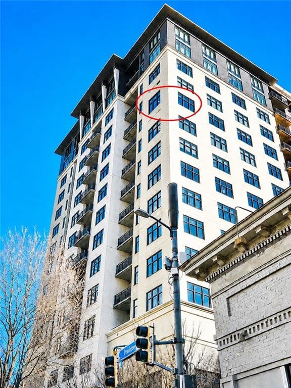2 bedroom, 2 bathroom, 1,480 sq ft condominium for sale at 565 Peachtree Street 1404, Atlanta, GA 30308
