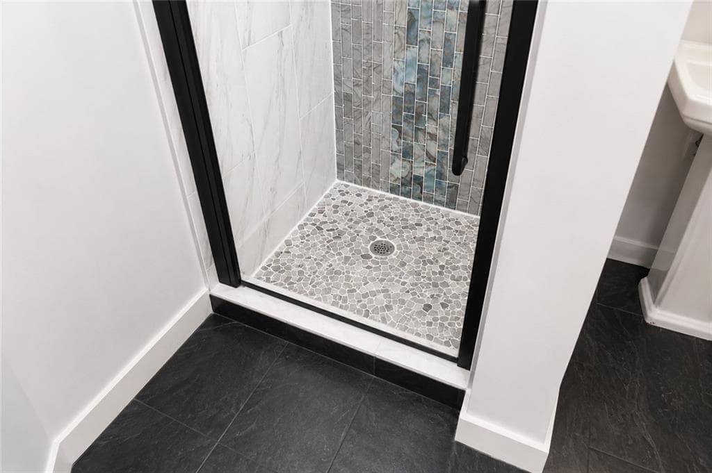 2 bedroom, 2 bathroom, 1,480 sq ft condominium for sale at 565 Peachtree Street 1404, Atlanta, GA 30308 — photo 6