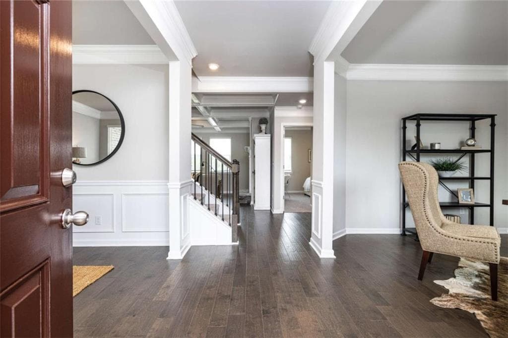 5 bedroom, 4 bathroom, 3,167 sq ft single family residence for sale at 1807 Kingsmere Run Drive, Loganville, GA 30052 — photo 2
