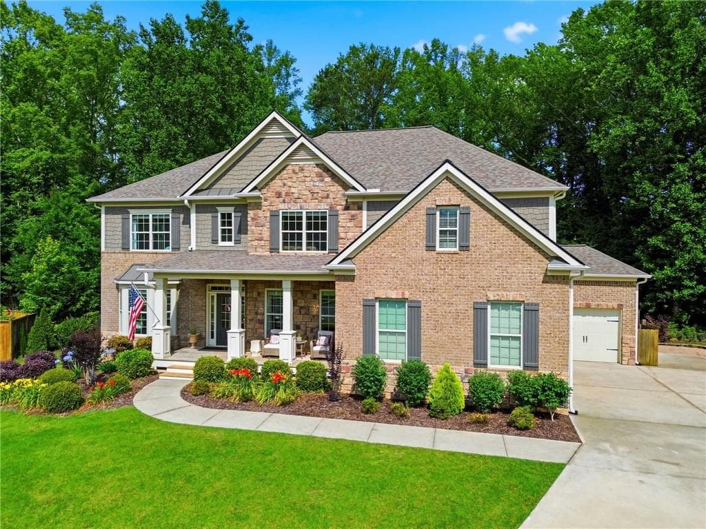 5 bedroom, 4 bathroom, 4,105 sq ft single family residence for sale at 3540 Ansley Manor Court, Cumming, GA 30028 — photo 2