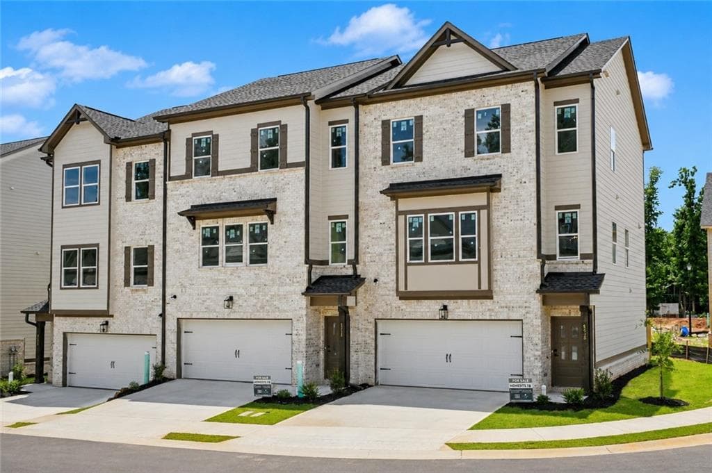 4238 Fern River Trail 14, Norcross, GA 30093 — most recent listing photo