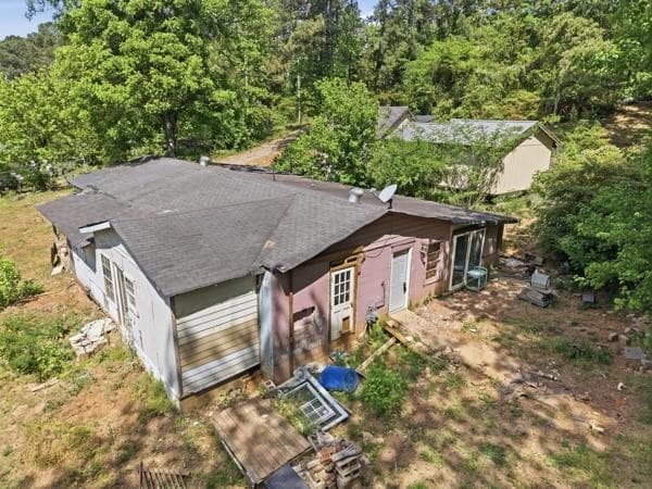 6 bedroom, 2 bathroom single family residence under contract at 6412 John West Road, Douglasville, GA 30134 — photo 7