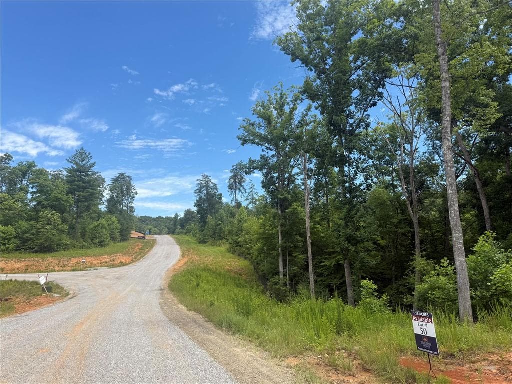 3 bedroom, 2 bathroom, 1,835 sq ft single family residence for sale at 35 Blue Mountain Road, Morganton, GA 30560 — photo 9