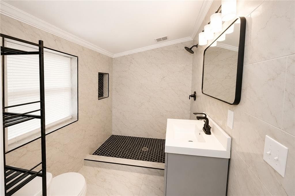 2 bedroom, 2 bathroom, 979 sq ft single family residence for sale at 918 Smith, Atlanta, GA 30310 — photo 8