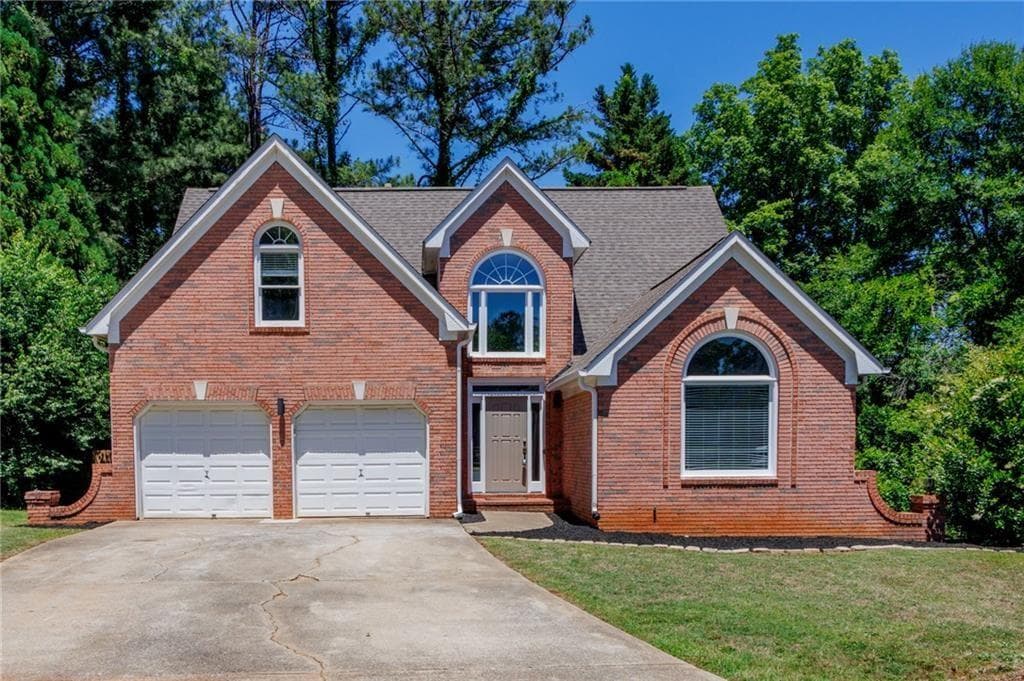 6 bedroom, 4 bathroom, 3,706 sq ft single family residence for sale at 2102 Kendall Close, Acworth, GA 30102 — photo 2