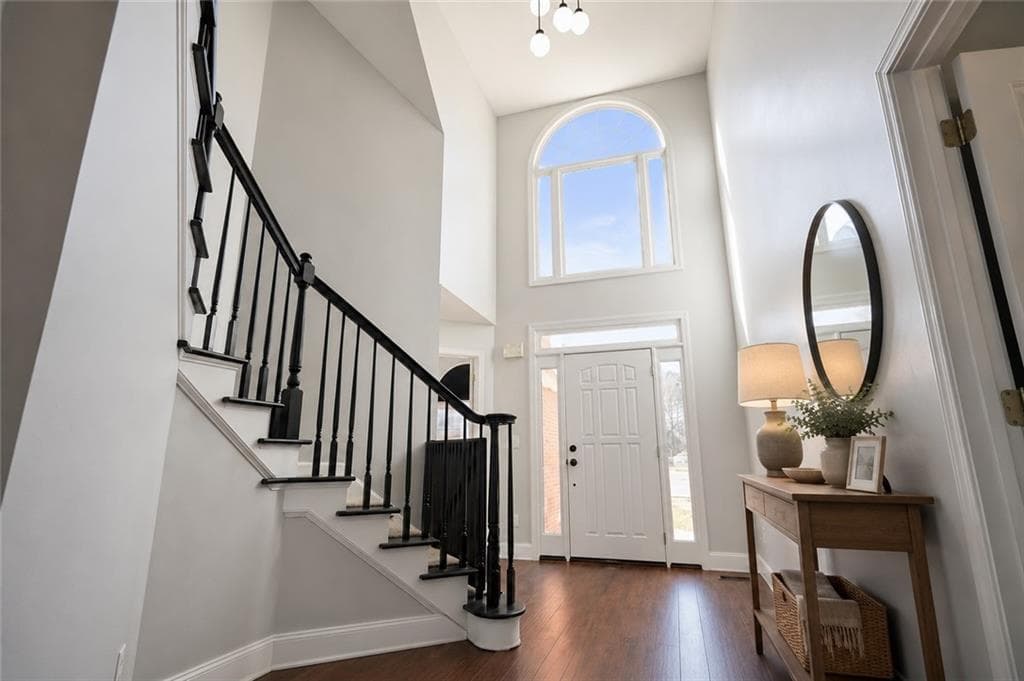 6 bedroom, 4 bathroom, 3,706 sq ft single family residence for sale at 2102 Kendall Close, Acworth, GA 30102 — photo 4