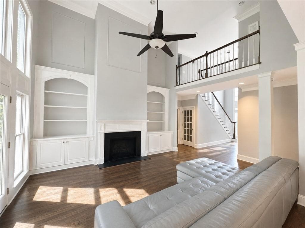 5 bedroom, 5 bathroom, 4,570 sq ft single family residence for rent at 340 Nell Court, Atlanta, GA 30342 for $5,800 a month — photo 2