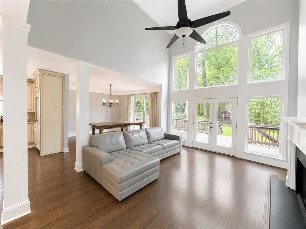 5 bedroom, 5 bathroom, 4,570 sq ft single family residence for rent at 340 Nell Court, Atlanta, GA 30342 for $5,800 a month — photo 3