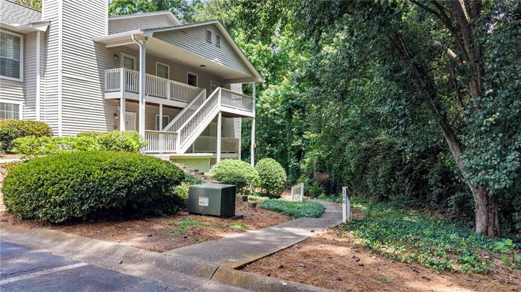 2 bedroom, 1,100 sq ft home for sale at 106 Gettysburg Place, Atlanta, GA