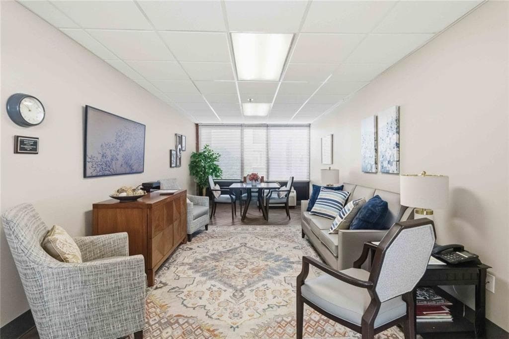 1 bedroom, 1 bathroom, 760 sq ft condominium for sale at 300 Johnson Ferry Road B609, Sandy Springs, GA 30328 — photo 8