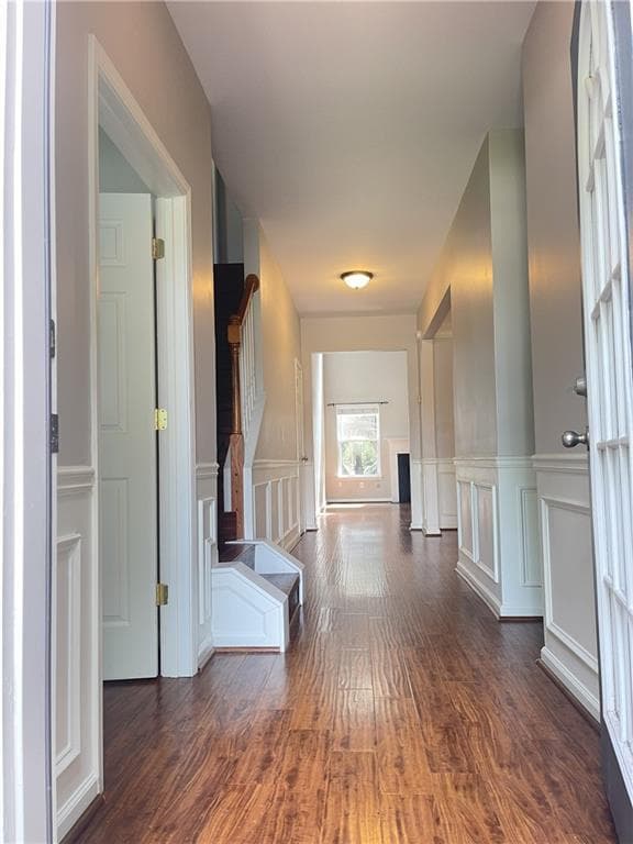 6 bedroom, 4 bathroom, 2,991 sq ft single family residence for rent at 385 Blackwood Lane, Suwanee, GA 30024 for $2,600 a month — photo 3