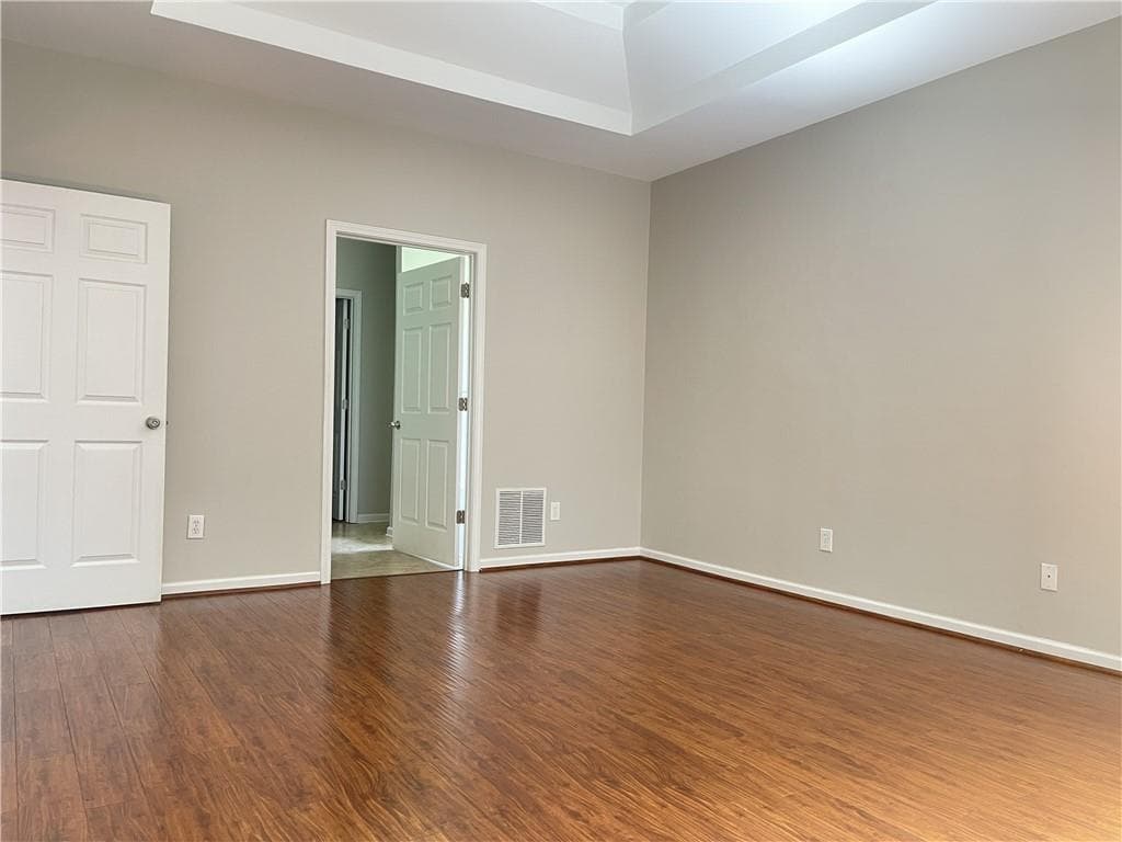 6 bedroom, 4 bathroom, 2,991 sq ft single family residence for rent at 385 Blackwood Lane, Suwanee, GA 30024 for $2,600 a month — photo 6