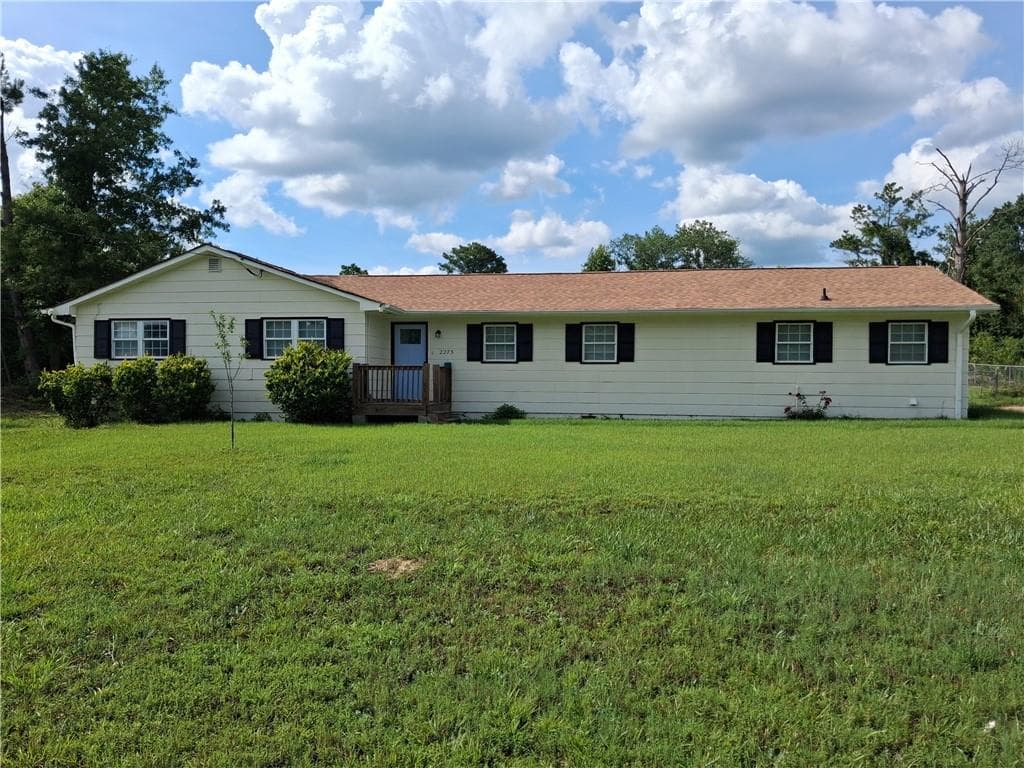 3 bedroom, 2 bathroom, 1,455 sq ft single family residence for rent at 2275 Briarwood Drive, Conyers, GA 30094 for $1,600 a month — photo 1 of 15