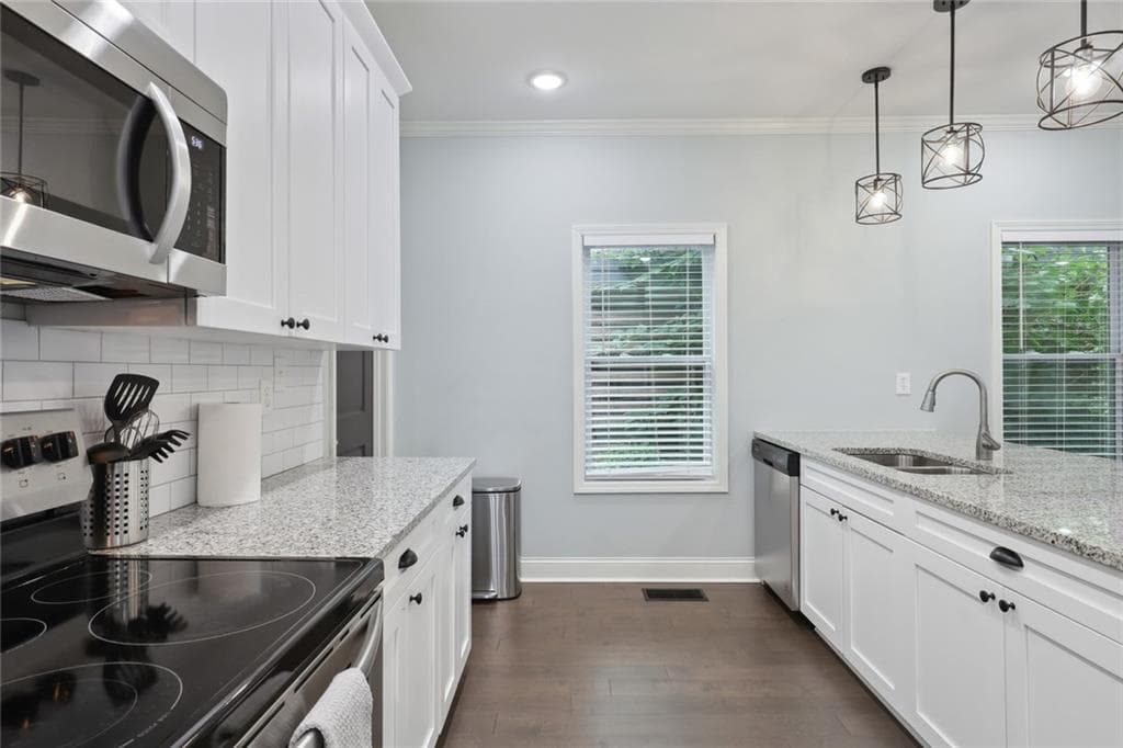 4 bedroom, 4 bathroom, 2,320 sq ft single family residence for rent at 257 Birch Street, Hapeville, GA 30354 for $3,500 a month — photo 5