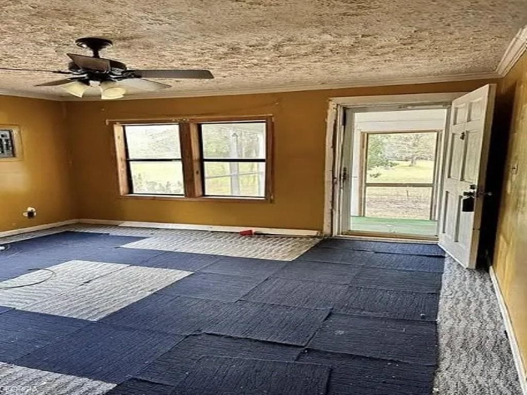 3 bedroom, 1 bathroom, 1,380 sq ft single family residence under contract at 796 Shoemaker Road, West Point, GA 31833 — photo 9