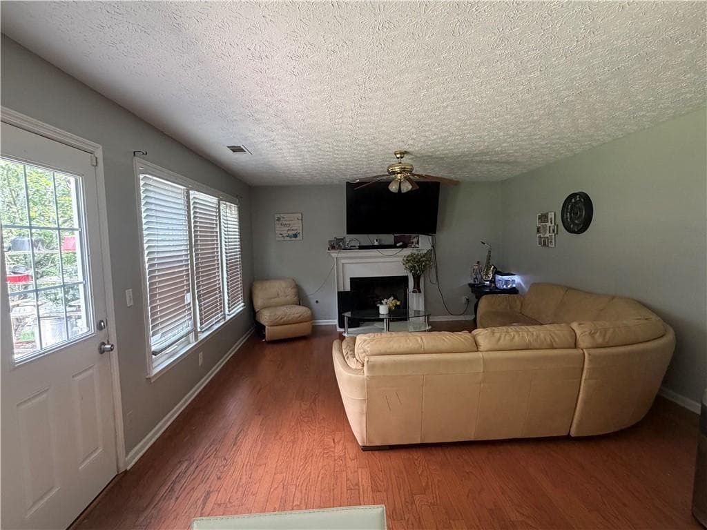 4 bedroom, 3 bathroom, 2,356 sq ft single family residence for sale at 2785 Shelter Cove, Duluth, GA 30096 — photo 2