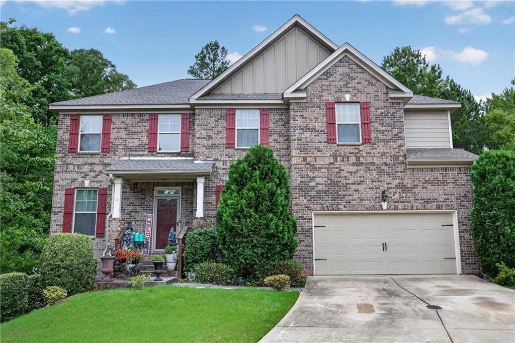 5 bedroom, 3 bathroom, 3,026 sq ft single family residence for sale at 1387 Pebble Ridge Drive, Hampton, GA 30228