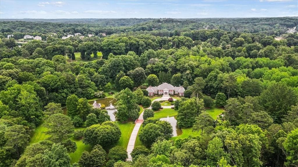6 bedroom, 8 bathroom, 10,380 sq ft single family residence for sale at 25 The Greenway, Woodstock, GA 30188 — photo 7