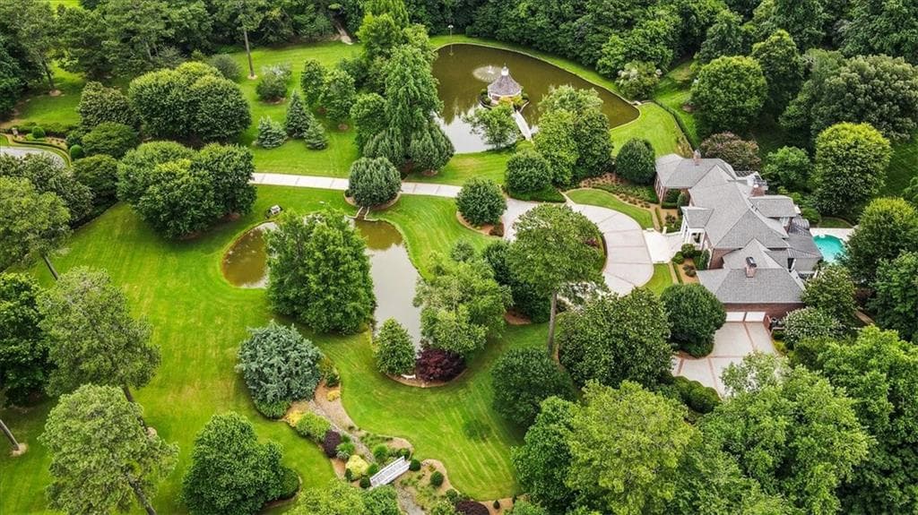 6 bedroom, 8 bathroom, 10,380 sq ft single family residence for sale at 25 The Greenway, Woodstock, GA 30188 — photo 9