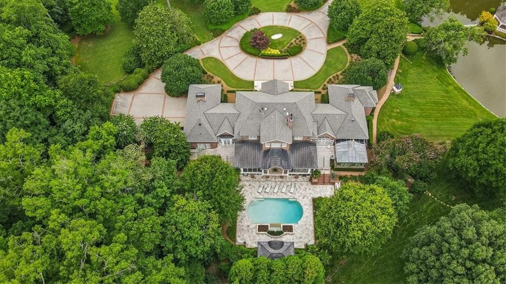 6 bedroom, 8 bathroom, 10,380 sq ft single family residence for sale at 25 The Greenway, Woodstock, GA 30188 — photo 3