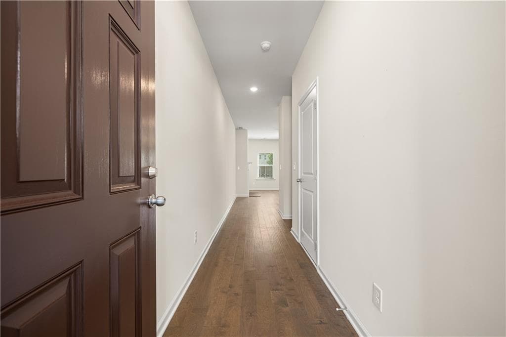 3 bedroom, 3 bathroom, 1,695 sq ft townhouse for sale at 6410 Rosetta Drive 45, Atlanta, GA 30331 — photo 2