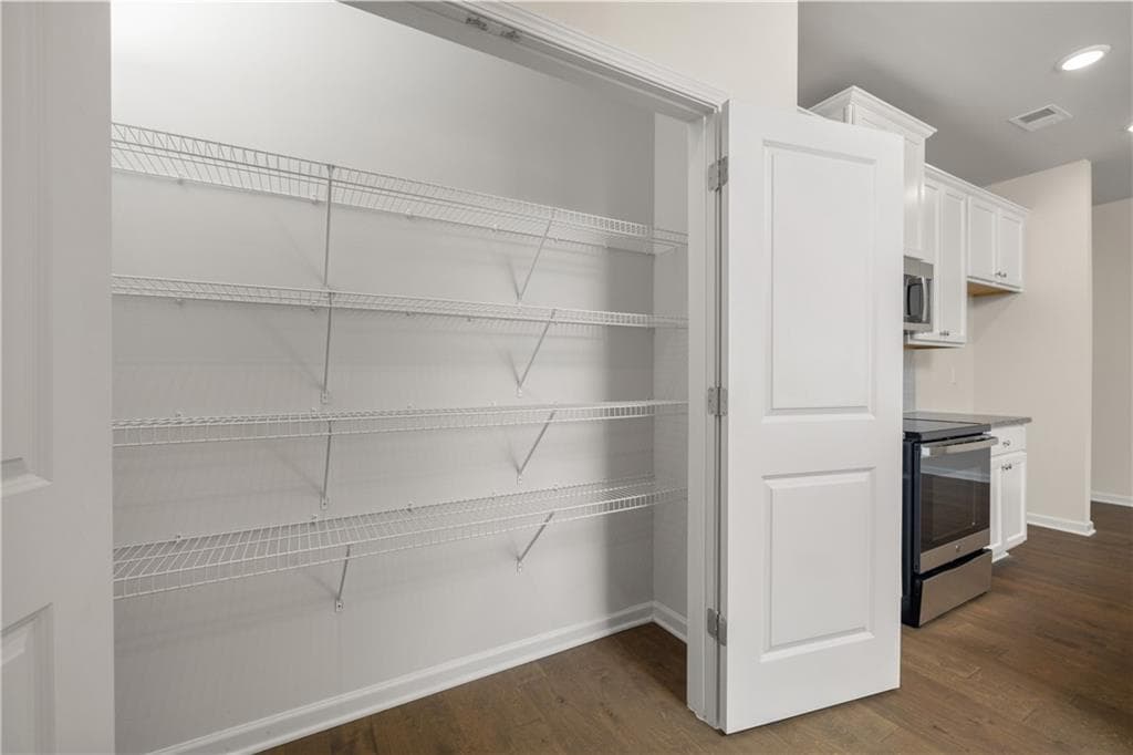 3 bedroom, 3 bathroom, 1,695 sq ft townhouse for sale at 6410 Rosetta Drive 45, Atlanta, GA 30331 — photo 5