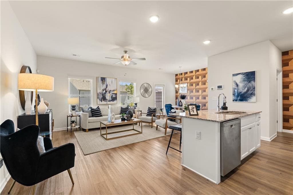 3 bedroom, 3 bathroom, 1,695 sq ft townhouse for sale at 6410 Rosetta Drive 45, Atlanta, GA 30331 — photo 7