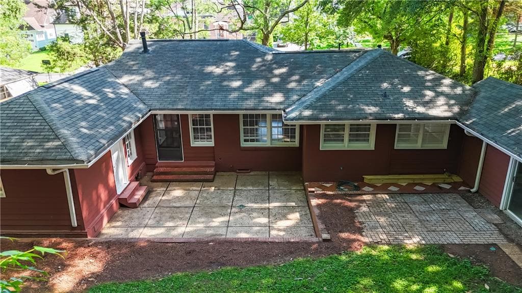 4 bedroom, 4 bathroom, 2,800 sq ft single family residence for rent at 1392 Lively Ridge Road, Atlanta, GA 30329 for $4,000 a month — photo 4