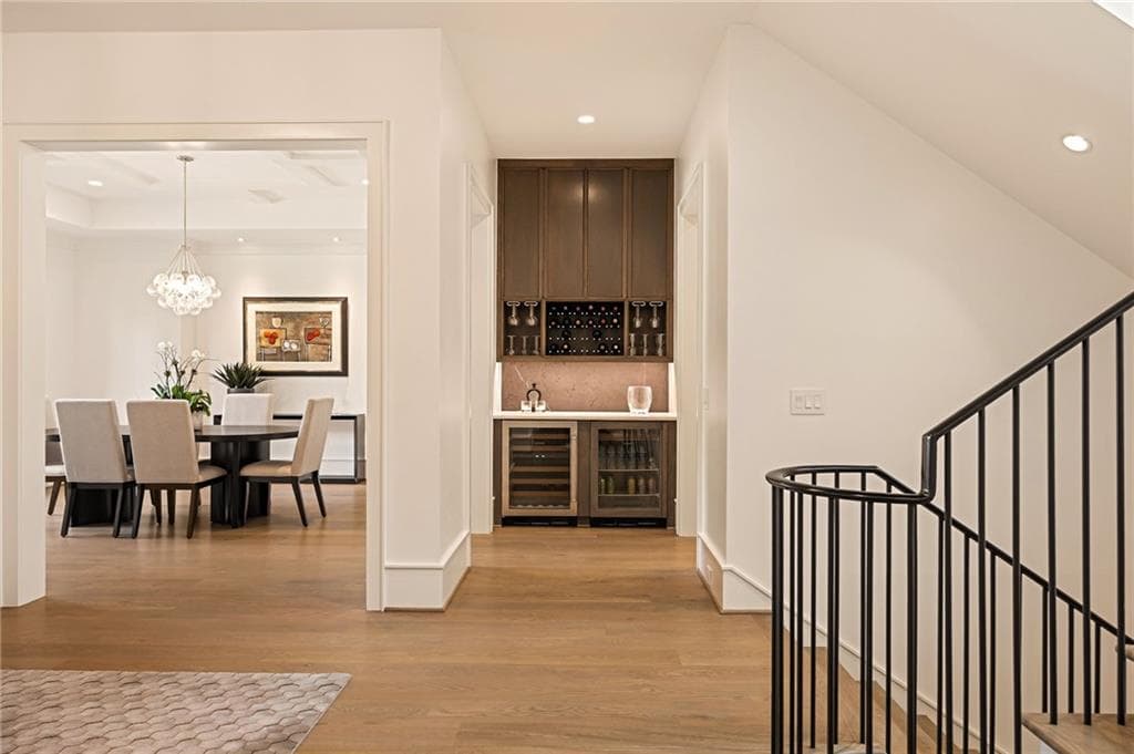 8 bedroom, 9 bathroom, 10,444 sq ft single family residence for sale at 5260 Long Island Drive, Atlanta, GA 30327 — photo 4