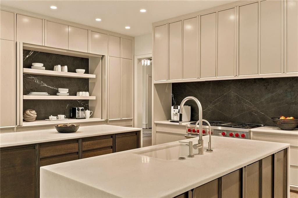 8 bedroom, 9 bathroom, 10,444 sq ft single family residence for sale at 5260 Long Island Drive, Atlanta, GA 30327 — photo 6