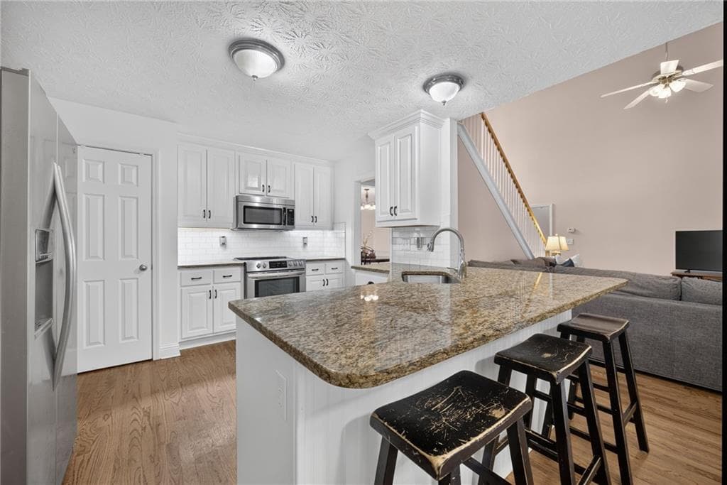4 bedroom, 4 bathroom, 2,047 sq ft single family residence for sale at 946 Golden Meadows Lane, Loganville, GA 30052 — photo 10