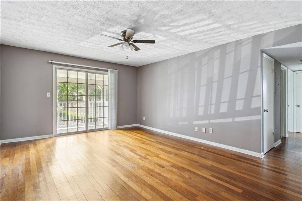 2 bedroom, 2 bathroom, 980 sq ft condominium for rent at 3155 Seven Pines Court 303, Atlanta, GA 30339 for $1,600 a month — photo 4