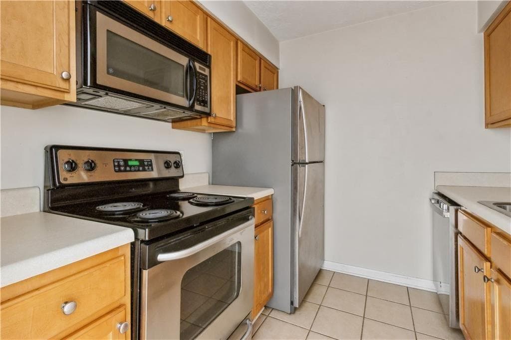 2 bedroom, 2 bathroom, 980 sq ft condominium for rent at 3155 Seven Pines Court 303, Atlanta, GA 30339 for $1,600 a month — photo 9