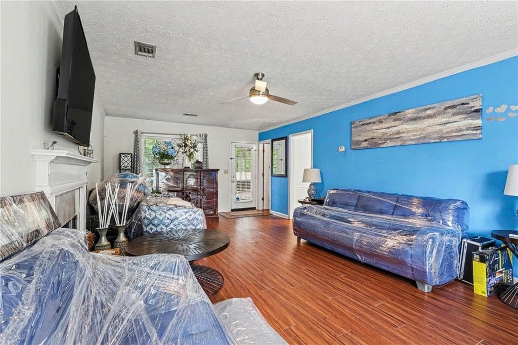 4 bedroom, 3 bathroom, 1,932 sq ft single family residence under contract at 3738 Windy Hill Drive, Conyers, GA 30013 — photo 8