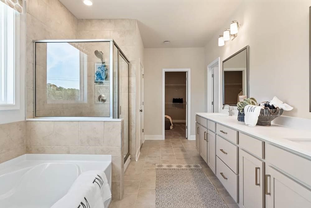 5 bedroom, 5 bathroom, 3,504 sq ft single family residence under contract at 455 Kennington Walk, Loganville, GA 30052 — photo 4