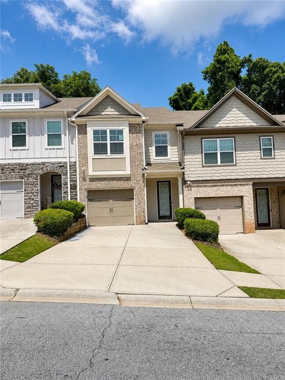3 bedroom, 3 bathroom, 1,478 sq ft townhouse under contract at 4164 Alden Park Drive, Decatur, GA 30035