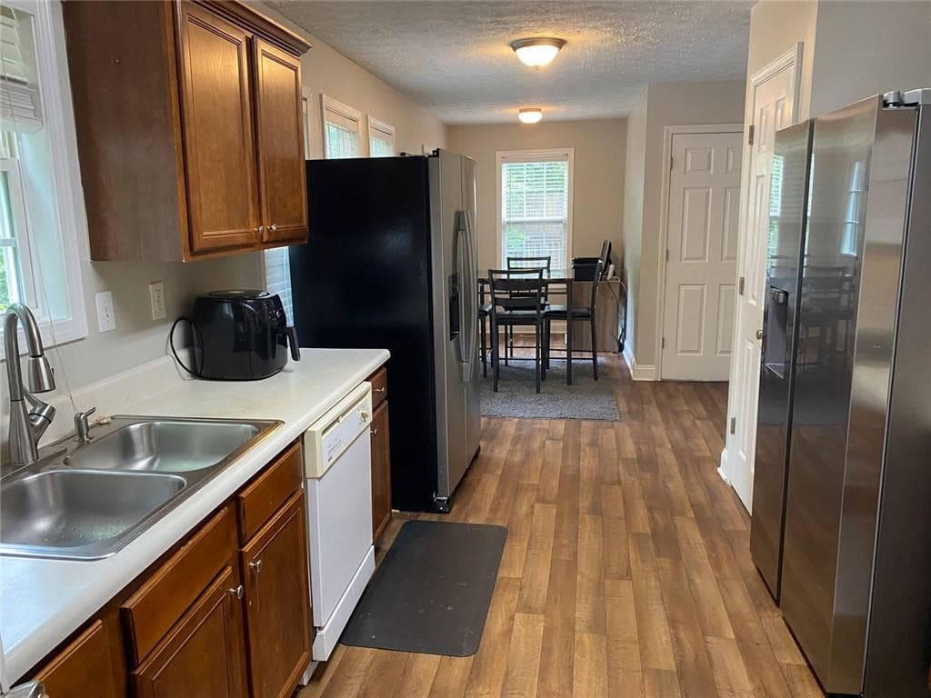 4 bedroom, 4 bathroom, 2,420 sq ft single family residence for sale at 107 Providence Run, Dallas, GA 30157 — photo 6
