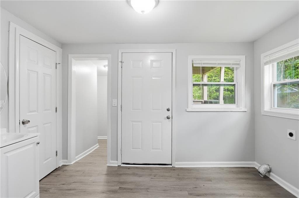 2 bedroom, 1 bathroom, 1,197 sq ft single family residence for sale at 242 N Dogwood Avenue, Social Circle, GA 30025 — photo 9