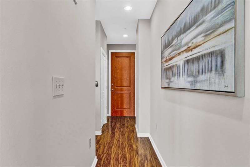 1 bedroom, 1 bathroom, 713 sq ft condominium for sale at 3040 Peachtree Road 1605, Atlanta, GA 30305 — photo 10