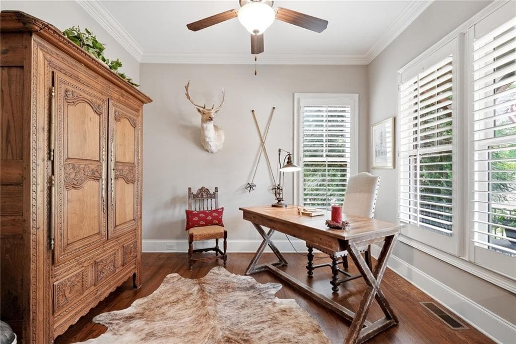 5 bedroom, 7 bathroom, 6,082 sq ft single family residence under contract at 1540 Bramble Bush Way, Suwanee, GA 30024 — photo 5