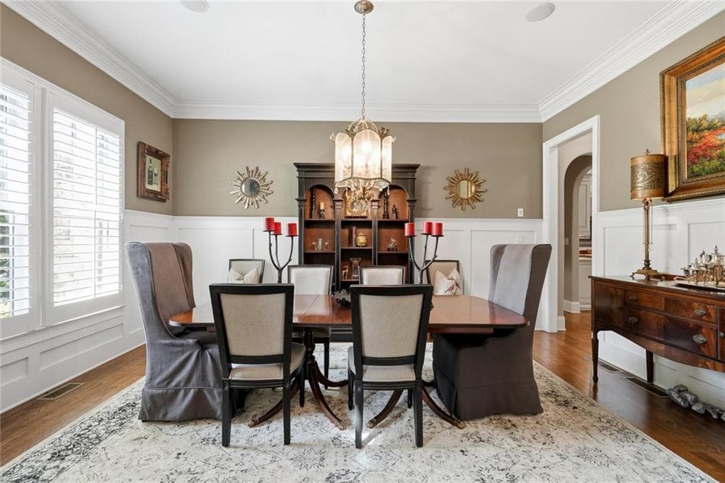 5 bedroom, 7 bathroom, 6,082 sq ft single family residence under contract at 1540 Bramble Bush Way, Suwanee, GA 30024 — photo 7